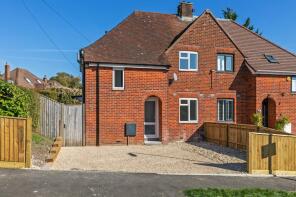 111, Battery Hill, Winchester SO22 4DD