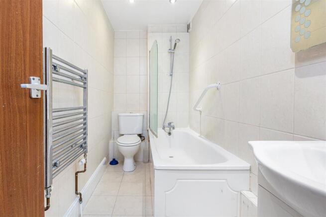 30435_davies__and__davies_62d_oakfield_road_14_lo.