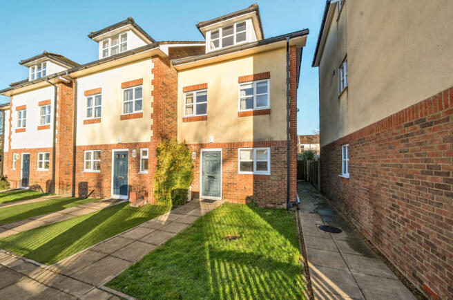 1394964-24-696770...