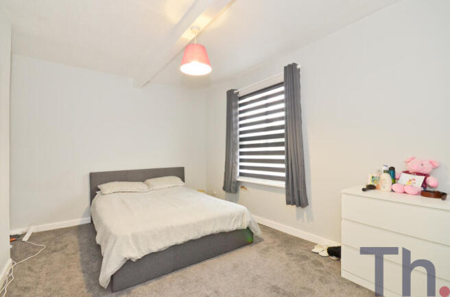 Bedroom 1.JPG