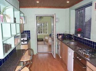 Kitchen 01