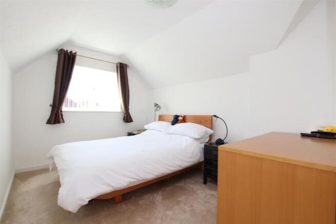 Bedroom 1.JPG