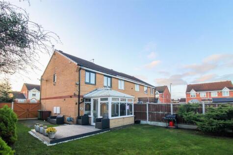 Shaw Avenue, Normanton