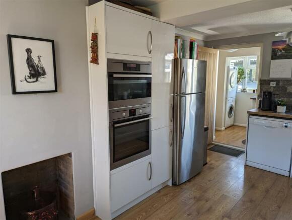 Kitchen utility new.jpg