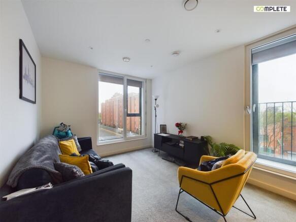 CAM01231G0-PR0053-STILL003