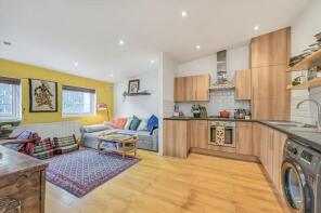 10, 10 Rye Apartments, East Dulwich Road, London SE15 4EY