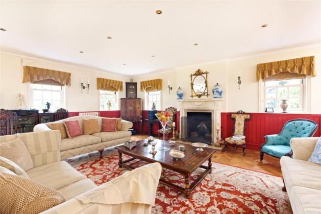 Sitting/Family Room