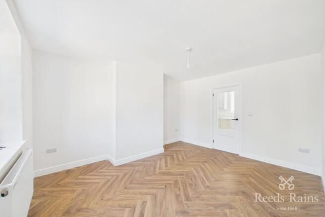 3 bed Terraced for sale Image 12