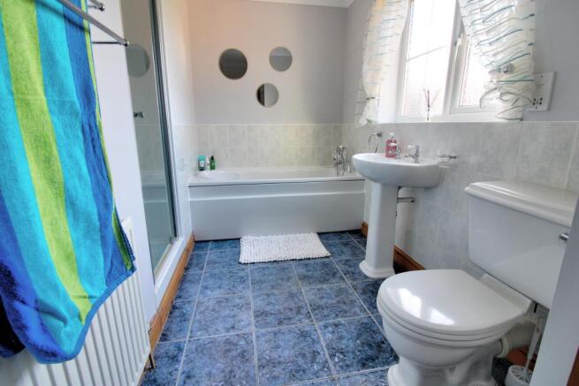 Main bathroom