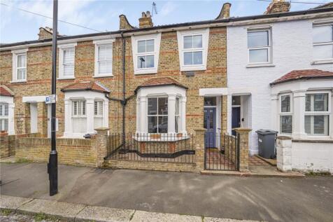 Steele Road, Old Isleworth