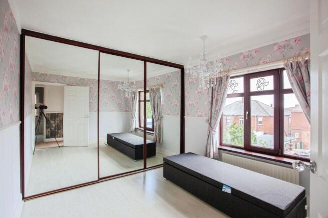 3 bed Semi-Detached for sale Image 12