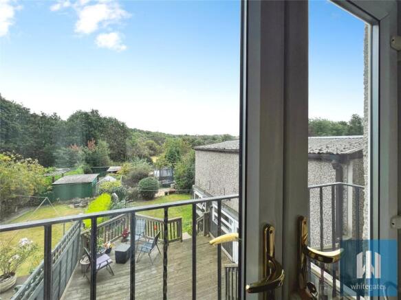 3 bed Semi-Detached for sale Image 4