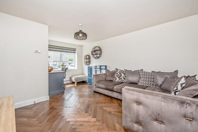 3 bed Semi-Detached for sale Image 5
