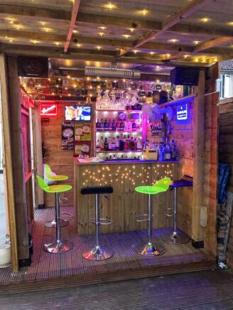 Garden Bar