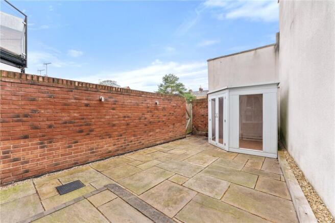 Garden Patio To Sh