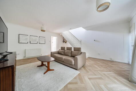 Chapel Wood, New Ash Green, Longfield, DA3 8RA