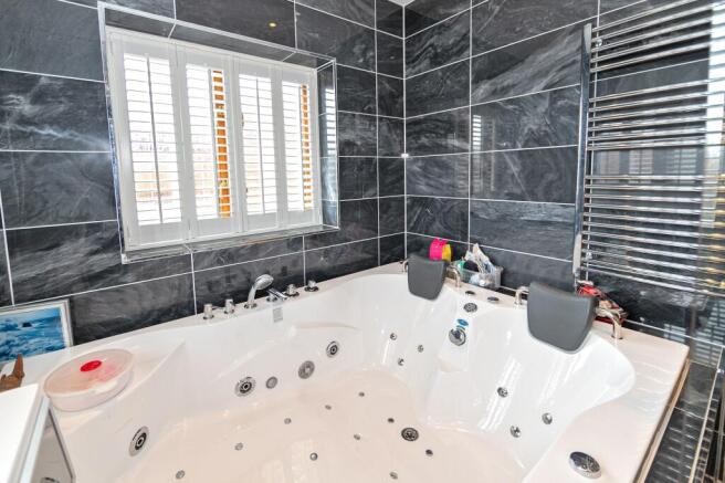 En-suite Bathroom
