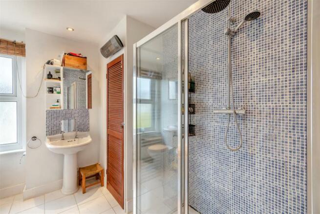 8592645-interior06.jpg