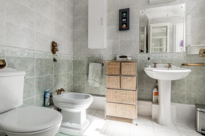 Ensuite