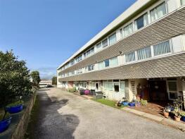 8, Park Mews, Marina Drive, Brixham TQ5 9AY