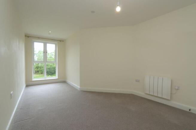 2 bed Apartment for sale Image 8