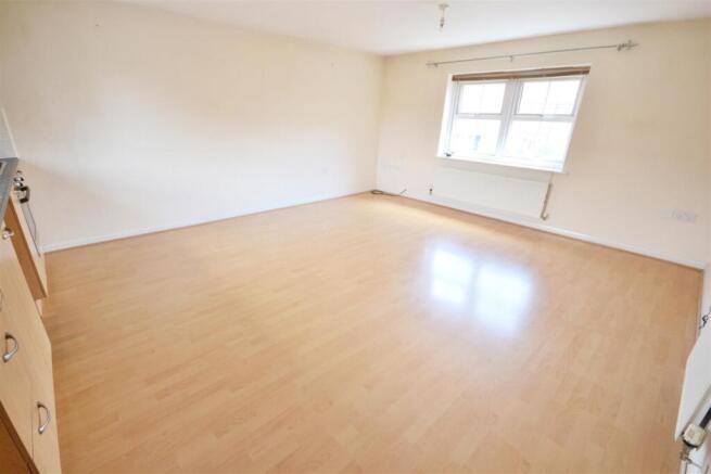 KITCHEN/DINER/LIVING ROOM