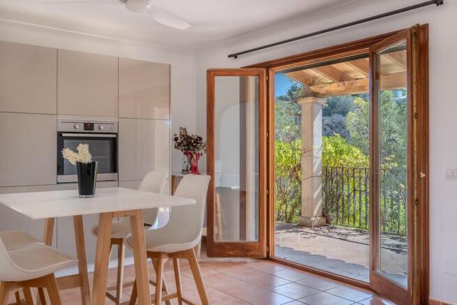 Kitchen - Dinning (3