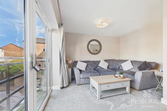 4 bed Semi-Detached for sale Image 7