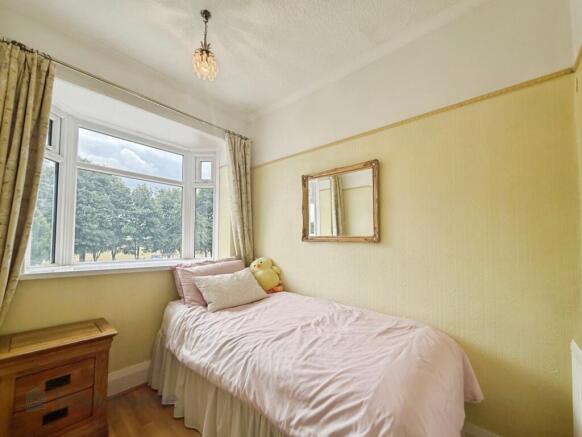 3 bed Semi-Detached for sale Image 11
