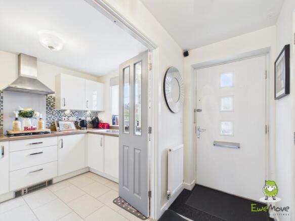 EweMove Estate Agents Basingstoke - Bye Crescent 