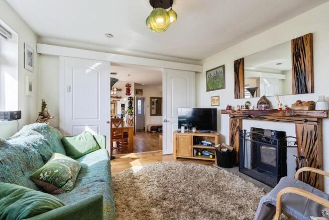 3 bed Bungalow for sale Image 7