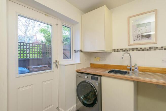 12KensingtonDrive_023.jpg