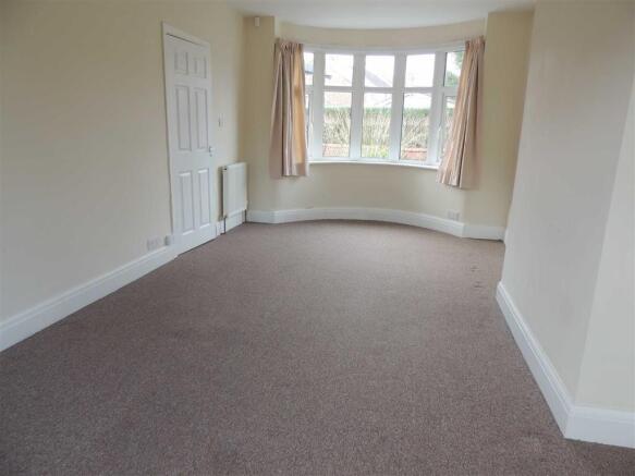 Lounge / Dining Room