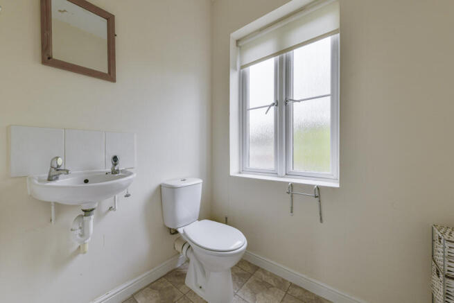 Guest cloackroom