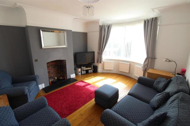 Lounge #1.JPG
