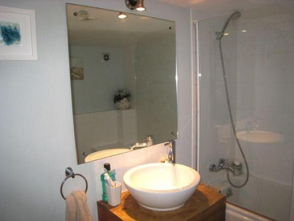 Photo 8