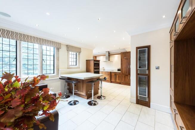 7-framewood-manor-15