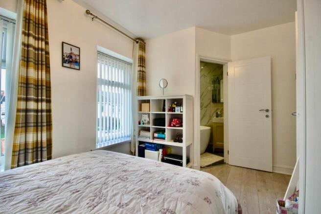 Master Bedroom/Ensuite Bathroom