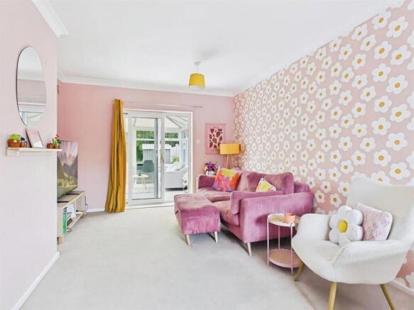3 bed Terraced for sale Image 6