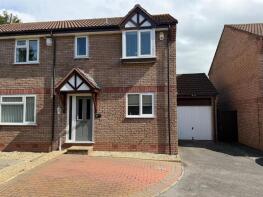 8, Reed Close, Bridgwater TA6 6UX