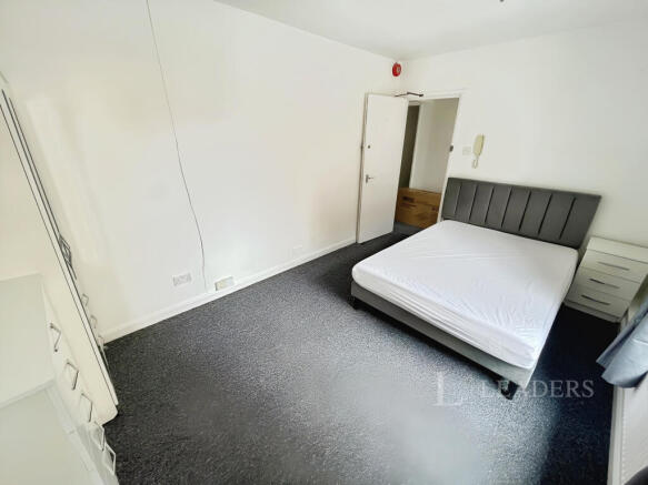 5834c0c1-room1 20b