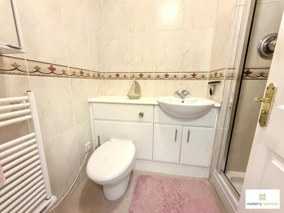 2 bed Apartment for sale Image 7