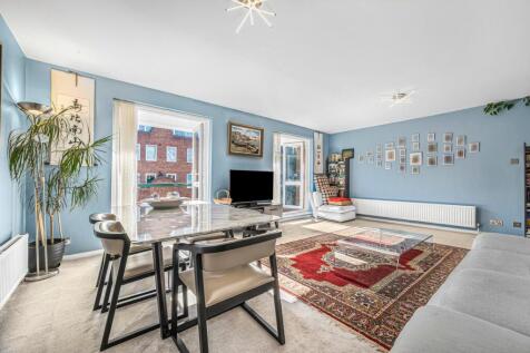 La Residence, 
38a Marlborough Place, NW8