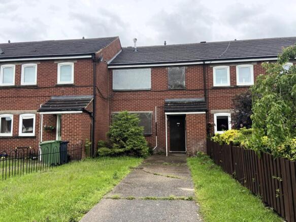 3-bed terraced on Warwick Road, Somercotes, Alfreton, DE55, £100,000