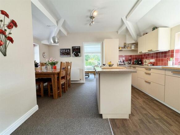 DINING KITCHEN