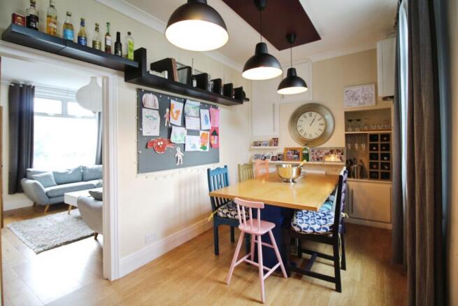3 bed Terraced for sale Image 4