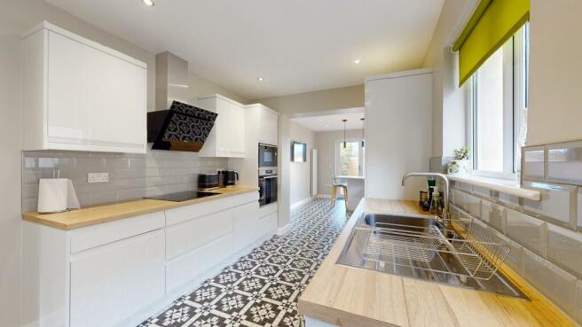 EXTENDED KITCHEN/DINING ROOM