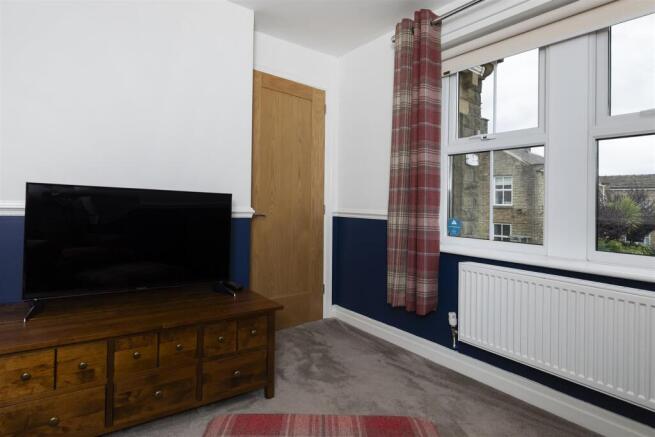 3 bed Town House for sale Image 6