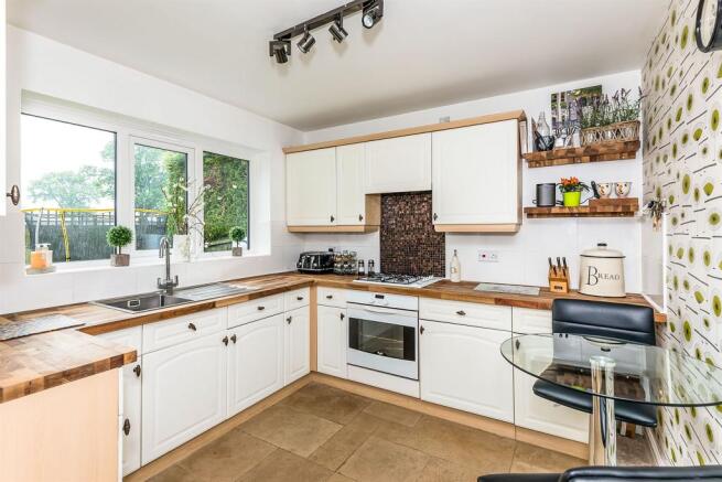 Breakfast Kitchen: