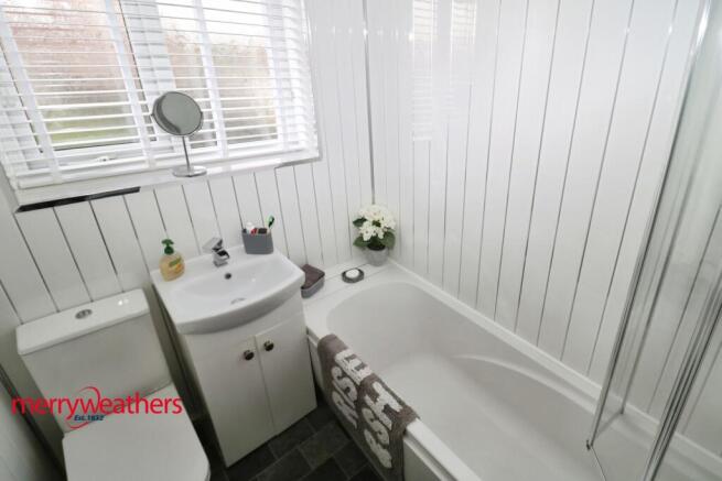 2 bed Terraced for sale Image 8